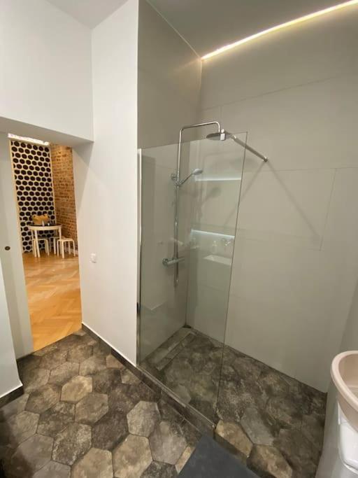 Wyjatkowy Apartament Blisko Rynku Apartment วรอตซวาฟ ภายนอก รูปภาพ